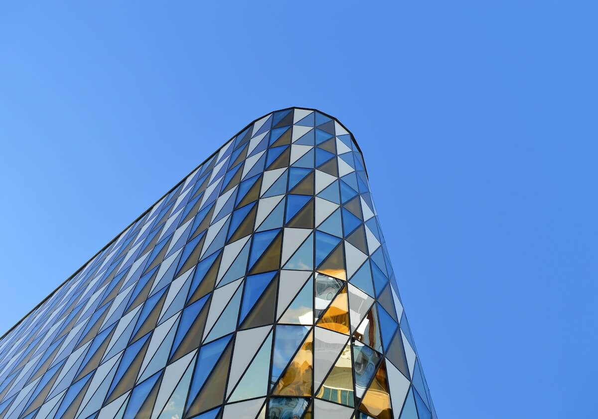 意甲媒体透露：雷特吉经纪人主动和米兰尤文接触，探讨转会的可能性